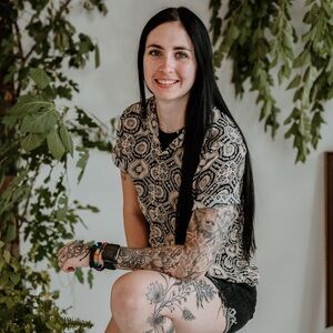 Meet your Posher, Emily